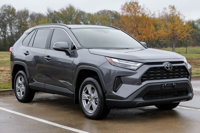 2025 Toyota RAV4 XLE 2025 Toyota RAV4 XLE