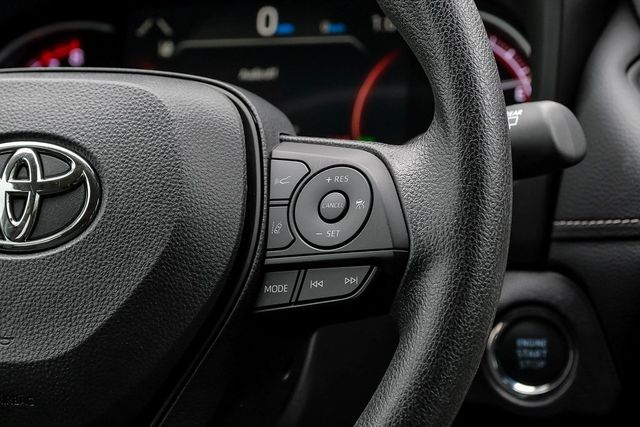 2025 Toyota RAV4 XLE 2025 Toyota RAV4 XLE