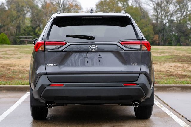 2025 Toyota RAV4 XLE 2025 Toyota RAV4 XLE