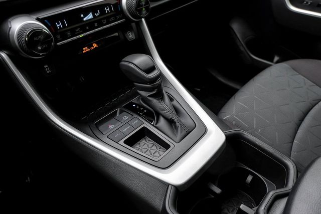 2025 Toyota RAV4 XLE 2025 Toyota RAV4 XLE