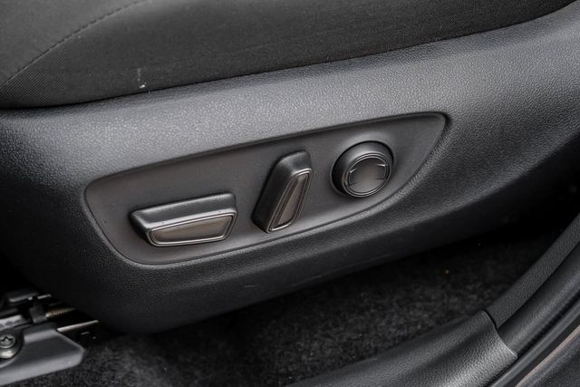 2025 Toyota RAV4 XLE 2025 Toyota RAV4 XLE