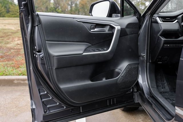 2025 Toyota RAV4 XLE 2025 Toyota RAV4 XLE