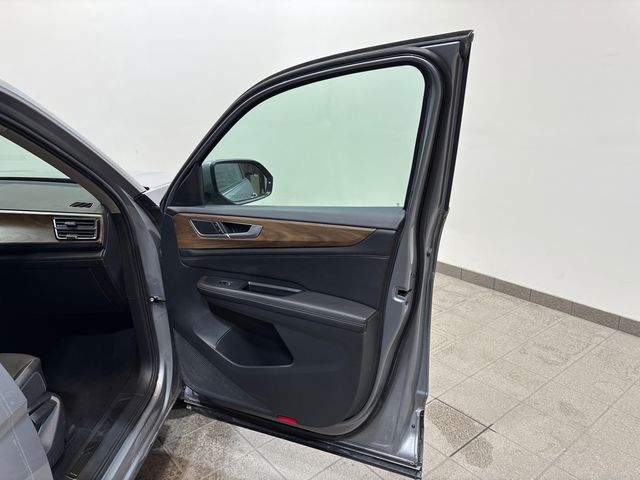 2025 Volkswagen Atlas SE 4Motion