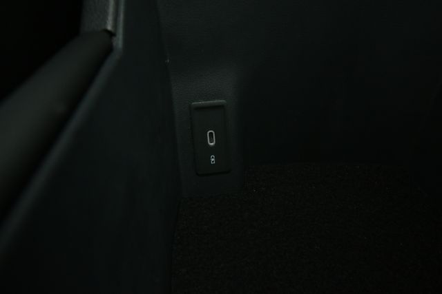 2025 Volkswagen Atlas Cross Sport SE | San Antonio, TX | R&L Certified Auto Group 2025 Volkswagen Atlas Cross Sport SE | San Antonio, TX | R&L Certified Auto Group