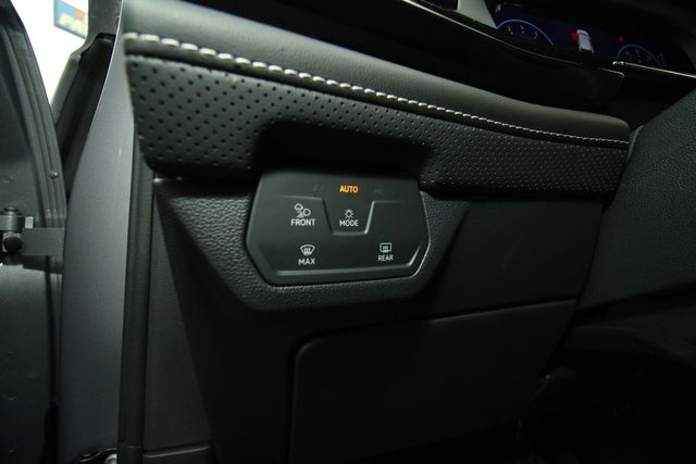 2025 Volkswagen Atlas Cross Sport SE | San Antonio, TX | R&L Certified Auto Group 2025 Volkswagen Atlas Cross Sport SE | San Antonio, TX | R&L Certified Auto Group