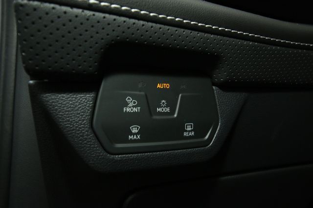 2025 Volkswagen Atlas Cross Sport SE | San Antonio, TX | R&amp;L Certified Auto Group