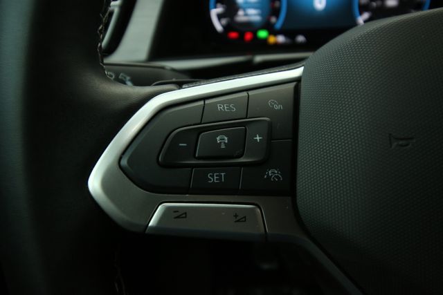 2025 Volkswagen Atlas Cross Sport SE | San Antonio, TX | R&amp;L Certified Auto Group