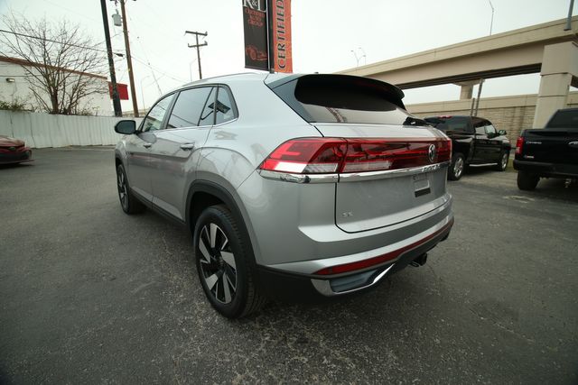 2025 Volkswagen Atlas Cross Sport SE | San Antonio, TX | R&amp;L Certified Auto Group