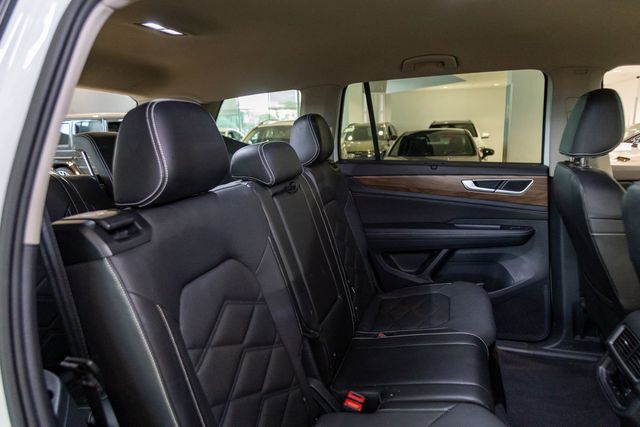 2025 Volkswagen Atlas SE