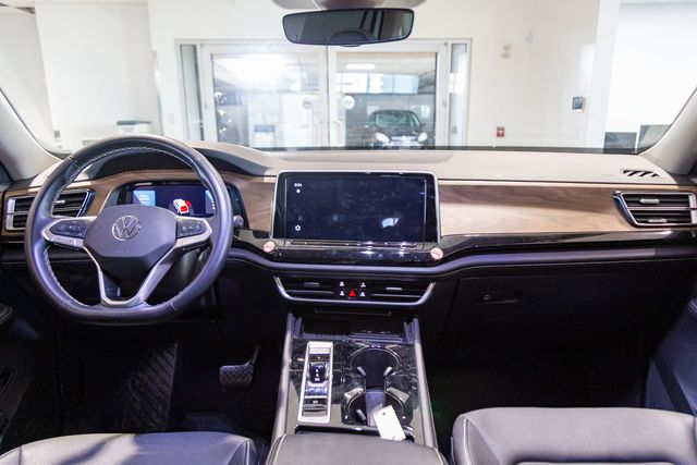 2025 Volkswagen Atlas SE