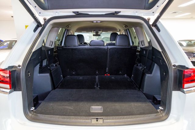 2025 Volkswagen Atlas SE
