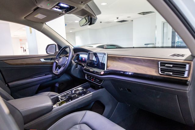 2025 Volkswagen Atlas SE