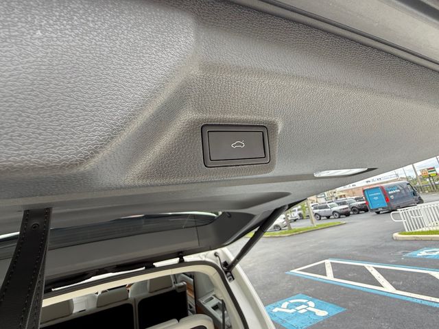 2025 Volkswagen ID. Buzz 1ST EDITION LOADED CARFAX CERT 1 OWNER WARRANTY | Plant City, FL | psv5 DEMO - Bayshore Automotive 2025 Volkswagen ID. Buzz 1ST EDITION LOADED CARFAX CERT 1 OWNER WARRANTY | Plant City, FL | psv5 DEMO - Bayshore Automotive