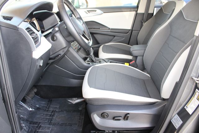2025 Volkswagen Taos SE 4Motion | Bullhead City, AZ | Automobile Consulting Services 2025 Volkswagen Taos SE 4Motion | Bullhead City, AZ | Automobile Consulting Services