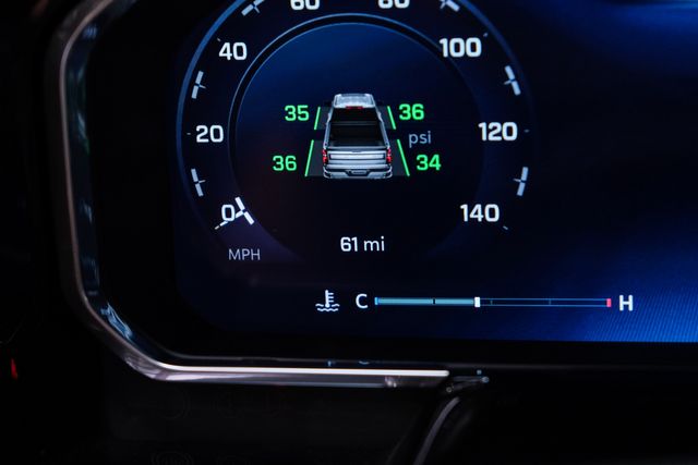 2026 Chevrolet Silverado 1500 LT Trail Boss 4X4 LIFTED,NAV,22" FUEL,CUSTOM LEATH | Carrollton, TX | Texas Vehicle Exchange