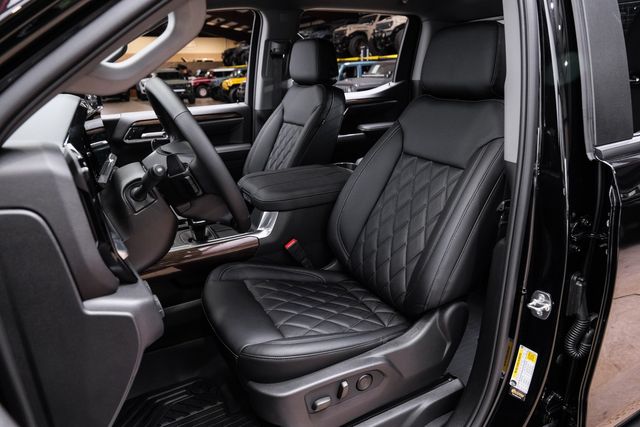 2026 Chevrolet Silverado 1500 LT Trail Boss 4X4 LIFTED,NAV,22" FUEL,CUSTOM LEATH | Carrollton, TX | Texas Vehicle Exchange 2026 Chevrolet Silverado 1500 LT Trail Boss 4X4 LIFTED,NAV,22" FUEL,CUSTOM LEATH | Carrollton, TX | Texas Vehicle Exchange