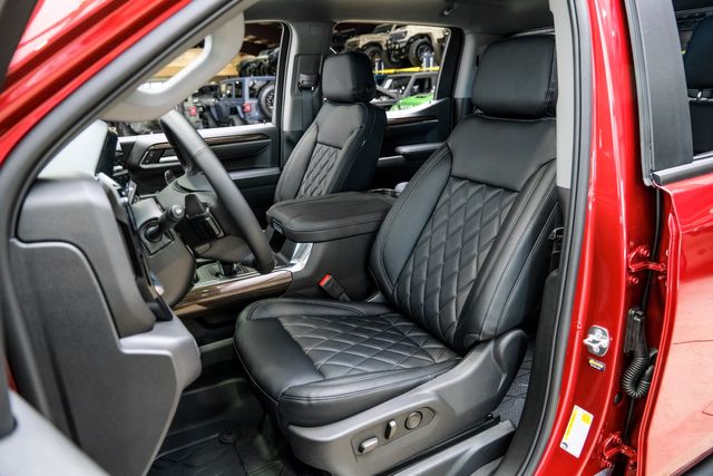 2026 Chevrolet Silverado 1500 LT Trail Boss 4X4,LIFTED,NAV,FUEL,DURAMAX,LEATHER | Carrollton, TX | Texas Vehicle Exchange
