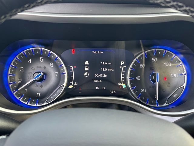 2026 Chrysler Voyager LX