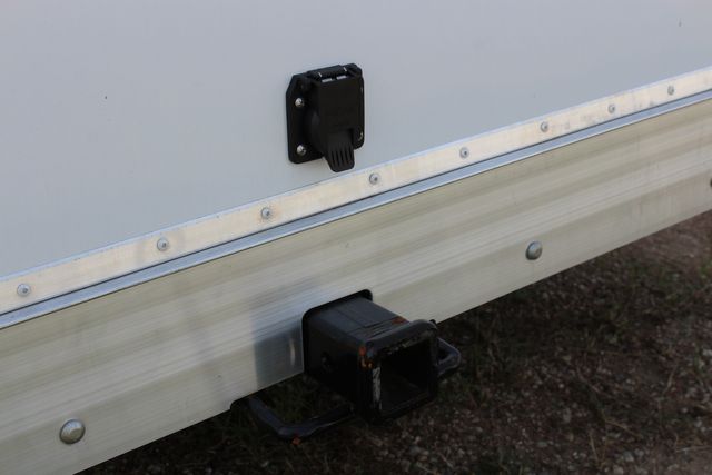 2026 Featherlite 3115 TRAM 28 Passenger 7 Aluminum Benches with Roof | CONROE, TX | SportChassis/ Featherlite Trailers of Texas