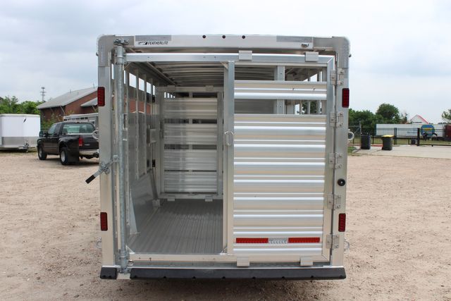2026 Featherlite 8127 - 24' GN Livestock Trailer All-Aluminum 24' GN Livestock with 2 Cut Gates | CONROE, TX | SportChassis/ Featherlite Trailers of Texas