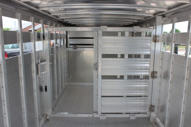 2026 Featherlite 8127 - 24' GN Livestock Trailer All-Aluminum 24' GN Livestock with 2 Cut Gates | CONROE, TX | SportChassis/ Featherlite Trailers of Texas