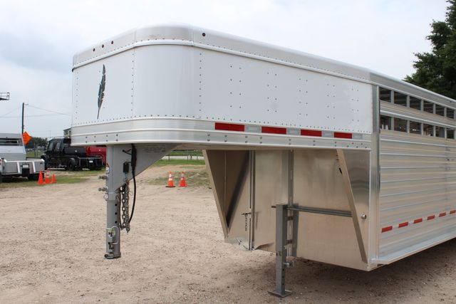 2026 Featherlite 8127 - 24' GN Livestock Trailer All-Aluminum 24' GN Livestock with 2 Cut Gates | CONROE, TX | SportChassis/ Featherlite Trailers of Texas 2026 Featherlite 8127 - 24' GN Livestock Trailer All-Aluminum 24' GN Livestock with 2 Cut Gates | CONROE, TX | SportChassis/ Featherlite Trailers of Texas