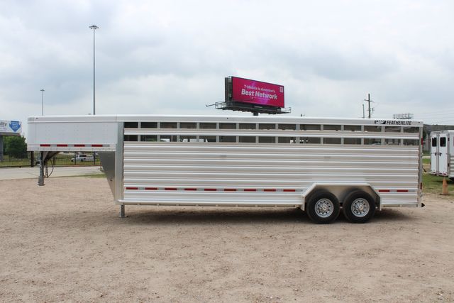 2026 Featherlite 8127 - 24' GN Livestock Trailer All-Aluminum 24' GN Livestock with 2 Cut Gates | CONROE, TX | SportChassis/ Featherlite Trailers of Texas