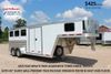 2026 Featherlite 9600 3 HORSE GN 3H SLANT LOAD GOOSENECK PREMIER TACK Easy Care | CONROE, TX | SportChassis/ Featherlite Trailers of Texas
