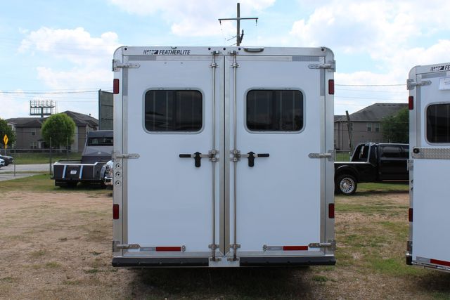 2026 Featherlite 9808 - 3 Horse Slant with 8' LQ 3H Slant GN 11'B LQ w/ Lining & Insulated Horse | CONROE, TX | SportChassis/ Featherlite Trailers of Texas 2026 Featherlite 9808 - 3 Horse Slant with 8' LQ 3H Slant GN 11'B LQ w/ Lining & Insulated Horse | CONROE, TX | SportChassis/ Featherlite Trailers of Texas