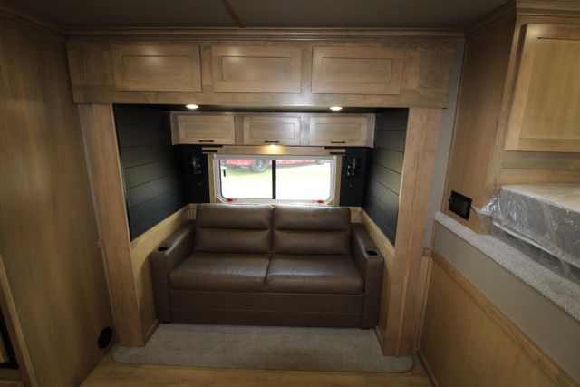 2026 Featherlite 9808 - 3 Horse Slant with 8' LQ 3H Slant GN 11'B LQ w/ Lining &amp; Insulated Horse | CONROE, TX | SportChassis/ Featherlite Trailers of Texas