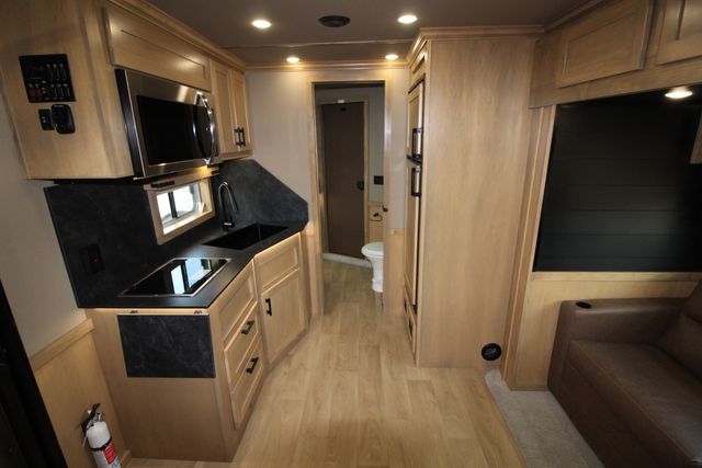 2026 Featherlite 9808 - 3 Horse Slant with 8' LQ 3H Slant GN 11'B LQ w/ Lining & Insulated Horse | CONROE, TX | SportChassis/ Featherlite Trailers of Texas 2026 Featherlite 9808 - 3 Horse Slant with 8' LQ 3H Slant GN 11'B LQ w/ Lining & Insulated Horse | CONROE, TX | SportChassis/ Featherlite Trailers of Texas