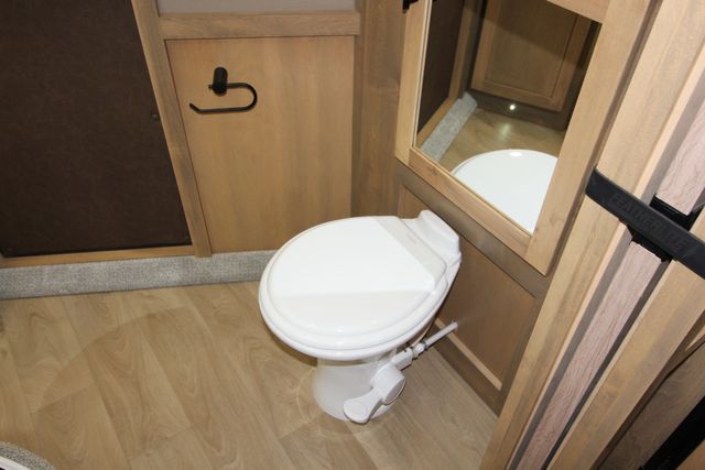 2026 Featherlite 9808 - 3 Horse Slant with 8' LQ 3H Slant GN 11'B LQ w/ Lining &amp; Insulated Horse | CONROE, TX | SportChassis/ Featherlite Trailers of Texas