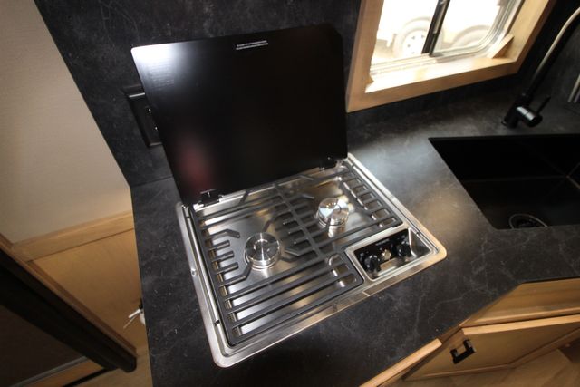 2026 Featherlite 9808 - 3 Horse Slant with 8' LQ 3H Slant GN 11'B LQ w/ Lining &amp; Insulated Horse | CONROE, TX | SportChassis/ Featherlite Trailers of Texas