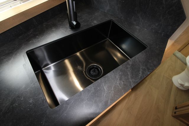 2026 Featherlite 9808 - 3 Horse Slant with 8' LQ 3H Slant GN 11'B LQ w/ Lining & Insulated Horse | CONROE, TX | SportChassis/ Featherlite Trailers of Texas 2026 Featherlite 9808 - 3 Horse Slant with 8' LQ 3H Slant GN 11'B LQ w/ Lining & Insulated Horse | CONROE, TX | SportChassis/ Featherlite Trailers of Texas