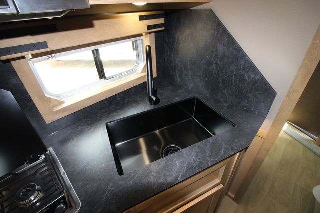 2026 Featherlite 9808 - 3 Horse Slant with 8' LQ 3H Slant GN 11'B LQ w/ Lining & Insulated Horse | CONROE, TX | SportChassis/ Featherlite Trailers of Texas 2026 Featherlite 9808 - 3 Horse Slant with 8' LQ 3H Slant GN 11'B LQ w/ Lining & Insulated Horse | CONROE, TX | SportChassis/ Featherlite Trailers of Texas