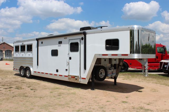 2026 Featherlite 9808 - 3 Horse Slant with 8' LQ 3H Slant GN 11'B LQ w/ Lining & Insulated Horse | CONROE, TX | SportChassis/ Featherlite Trailers of Texas 2026 Featherlite 9808 - 3 Horse Slant with 8' LQ 3H Slant GN 11'B LQ w/ Lining & Insulated Horse | CONROE, TX | SportChassis/ Featherlite Trailers of Texas