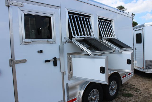 2026 Featherlite 9808 - 3 Horse Slant with 8' LQ 3H Slant GN 11'B LQ w/ Lining & Insulated Horse | CONROE, TX | SportChassis/ Featherlite Trailers of Texas 2026 Featherlite 9808 - 3 Horse Slant with 8' LQ 3H Slant GN 11'B LQ w/ Lining & Insulated Horse | CONROE, TX | SportChassis/ Featherlite Trailers of Texas