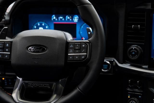 2026 Ford F-150 Raptor 4X4 DUPONT KEVLAR,BUMPERS,LIFTED, LEDS,22" | Carrollton, TX | Texas Vehicle Exchange