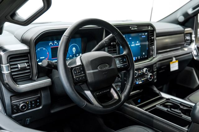 2026 Ford F-250 Super Duty Platinum LIFTED, 22" VOSSEN ,PAINT MATCH,TUXEDO | Carrollton, TX | Texas Vehicle Exchange