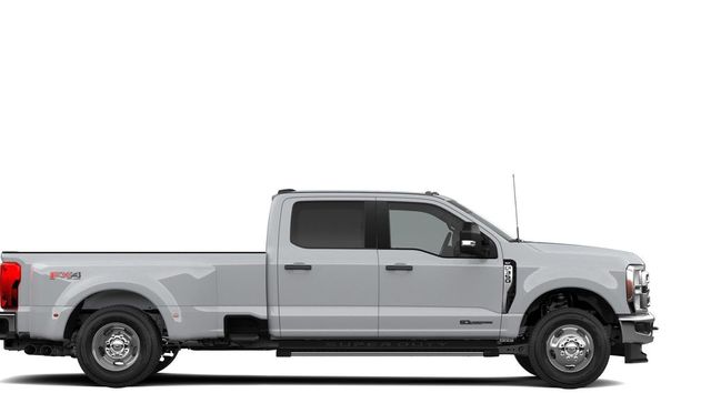 2026 Ford F-350 Super Duty XLT