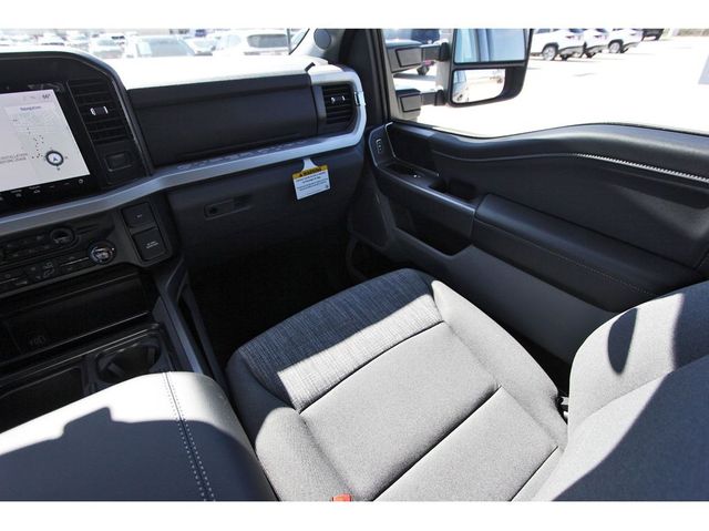 2026 Ford F-350 Super Duty XLT