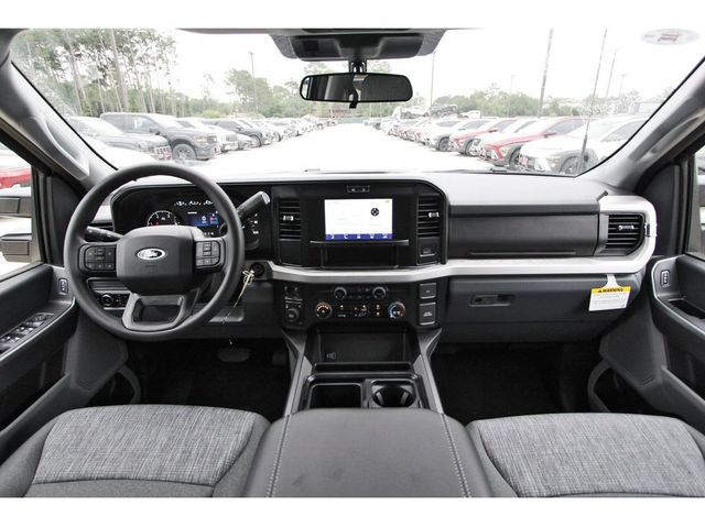 2026 Ford F-350 Super Duty XLT
