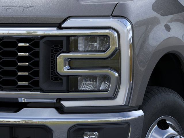 2026 Ford F-350 Super Duty Lariat