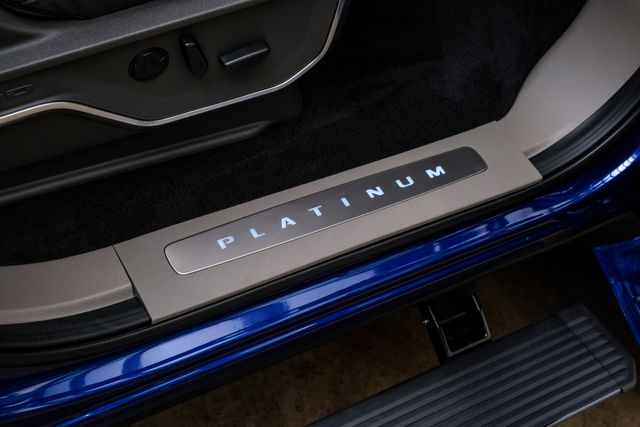 2026 Ford F-450 Super Duty Platinum PLUS, LIFTED, ROOF,24"KG1 FORGED WHEELS | Carrollton, TX | Texas Vehicle Exchange