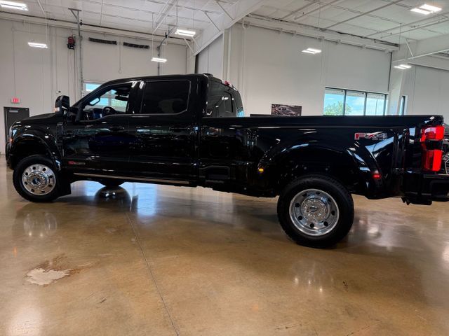 2026 Ford F-450 Super Duty Platinum DRW