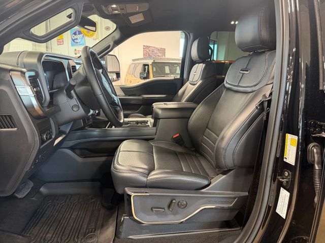 2026 Ford F-450 Super Duty Platinum DRW