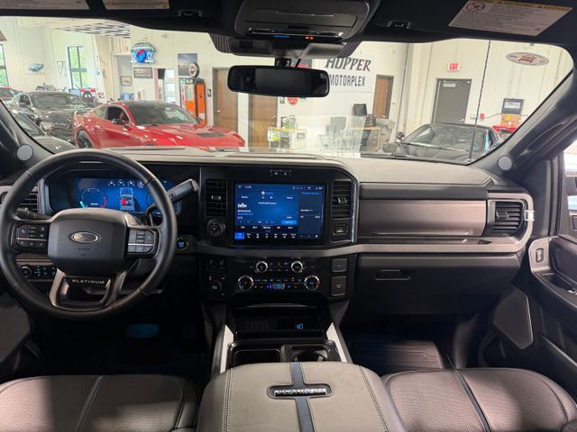 2026 Ford F-450 Super Duty Platinum DRW