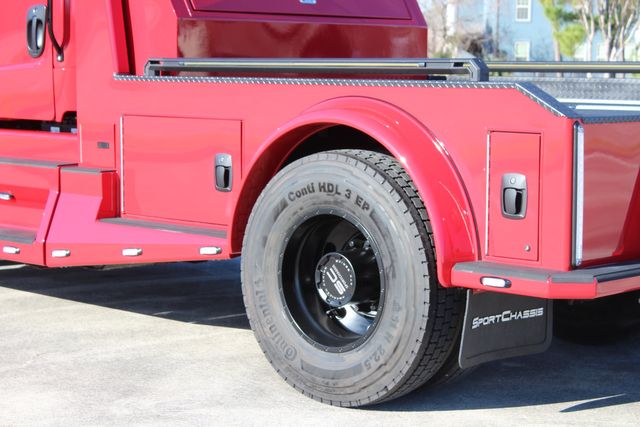 2026 Freightliner M2+112 SportChassis LH7 DD13 520hp Blackout Package | CONROE, TX | SportChassis/ Featherlite Trailers of Texas