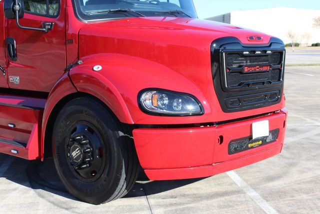 2026 Freightliner M2+112 SportChassis LH7 DD13 520hp Blackout Package | CONROE, TX | SportChassis/ Featherlite Trailers of Texas 2026 Freightliner M2+112 SportChassis LH7 DD13 520hp Blackout Package | CONROE, TX | SportChassis/ Featherlite Trailers of Texas