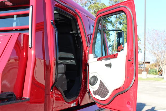 2026 Freightliner M2+112 SportChassis LH7 DD13 520hp Blackout Package | CONROE, TX | SportChassis/ Featherlite Trailers of Texas 2026 Freightliner M2+112 SportChassis LH7 DD13 520hp Blackout Package | CONROE, TX | SportChassis/ Featherlite Trailers of Texas